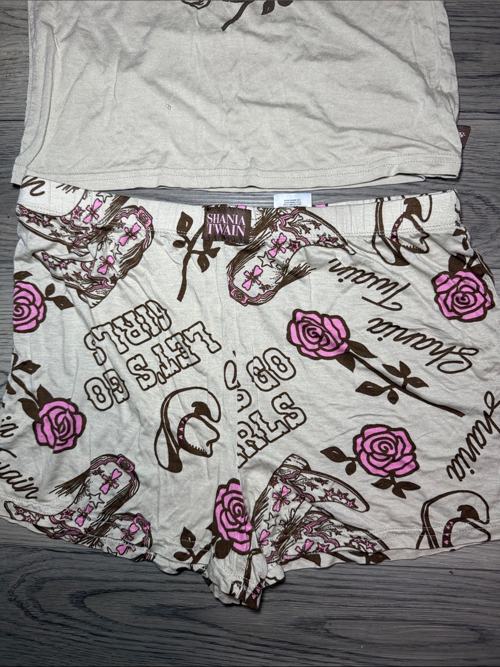 Shania Twain Women's Tank Top & Shorts 2 Piece Pajama Set Size Small Sand - Picture 4 of 13